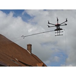 Drone de démoussage toiture et façade AEROBOTIC Spray L (drone seul, 3 batteries)
