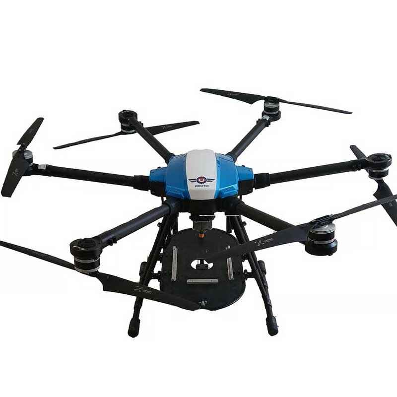 Drone de démoussage AEROBOTIC Spray XS seul — la solution la plus accessible