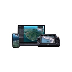 DJI FlightHub 2 interface de gestion de flotte de drones sur ordinateur et radiocommande