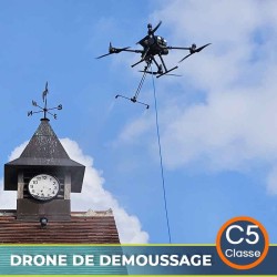 Drone pulvérisation démoussage toiture